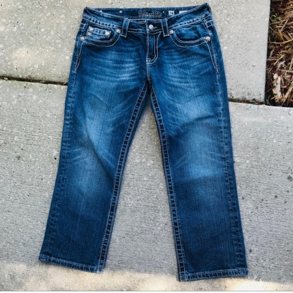 MISS ME FLEUR DE LIS CAPRI JEANS 28 crop - Picture 4 of 5